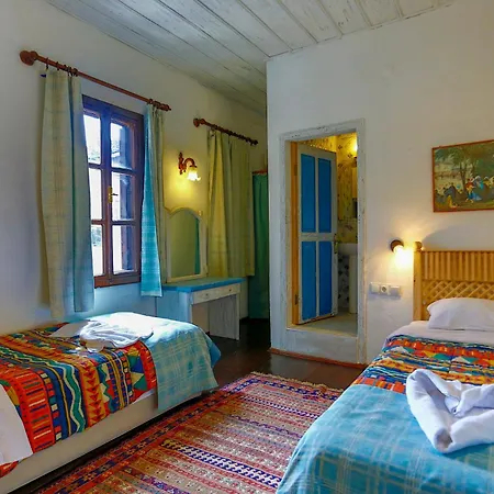 Atelya Art Hotel