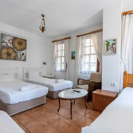Atelya Art Hotel