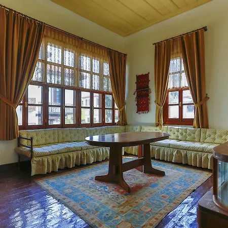 Hotel Atelya Art 2*